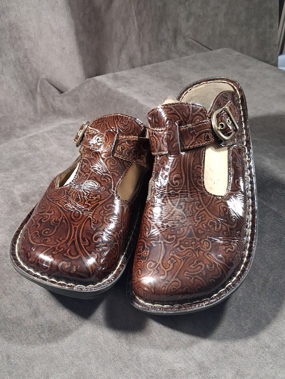 Alegria Swirling Brown Patent Leather Classic Clogs G EU 41 US 10.5-11